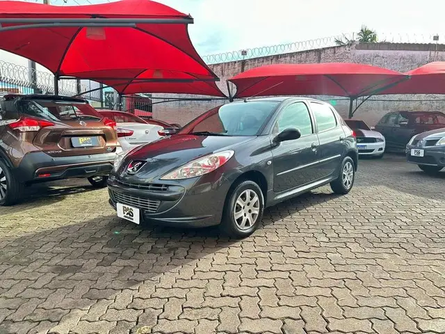 Carro Peugeot 207 2013 Hatch XR 1.4 8V (flex) 4p