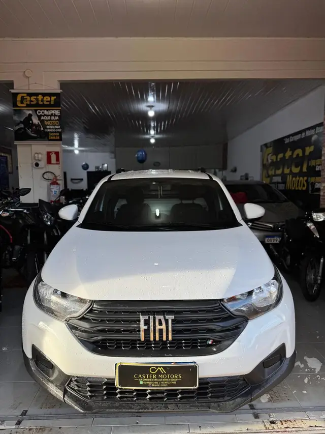 Carro Fiat Strada 2023 Endurance 1.4 Cabine Plus (Flex)
