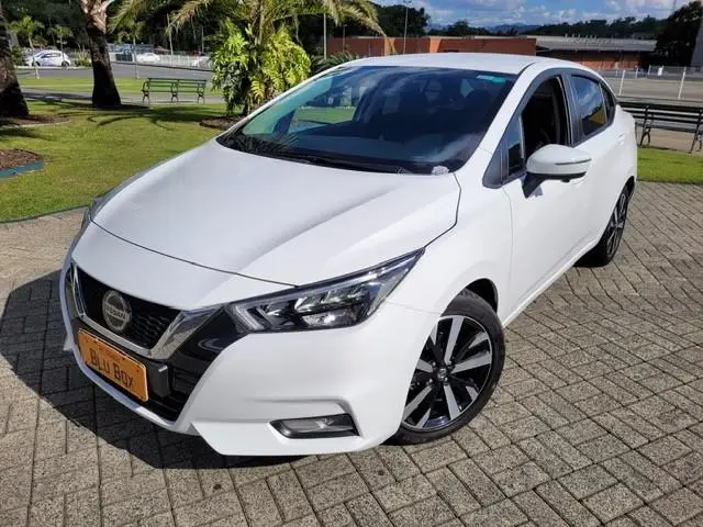 Nissan Versa Exclusive 1.6 16V Flex Aut.