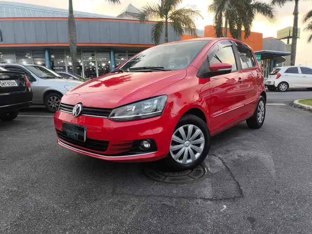 Carro Volkswagen Fox 2015 Comfortline 1.6 MSI (Flex)