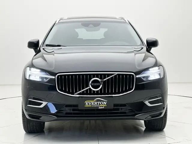 Carro Volvo XC60 2021 Momentum T8 2.0 Hybrid AWD (Aut)