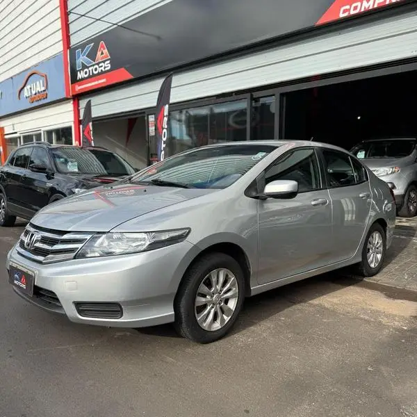Honda City LX 1.5 16V (flex)