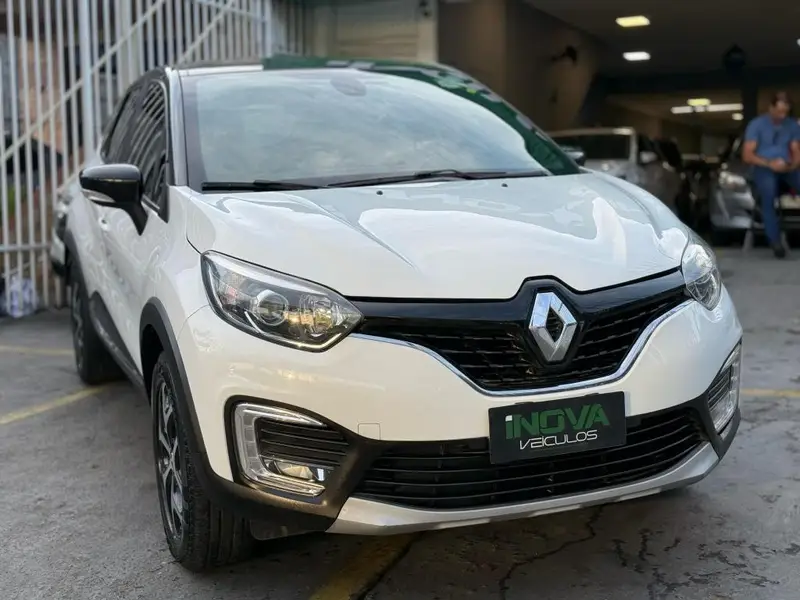 Renault Captur Intense 1.6 16v SCe CVT (Flex)
