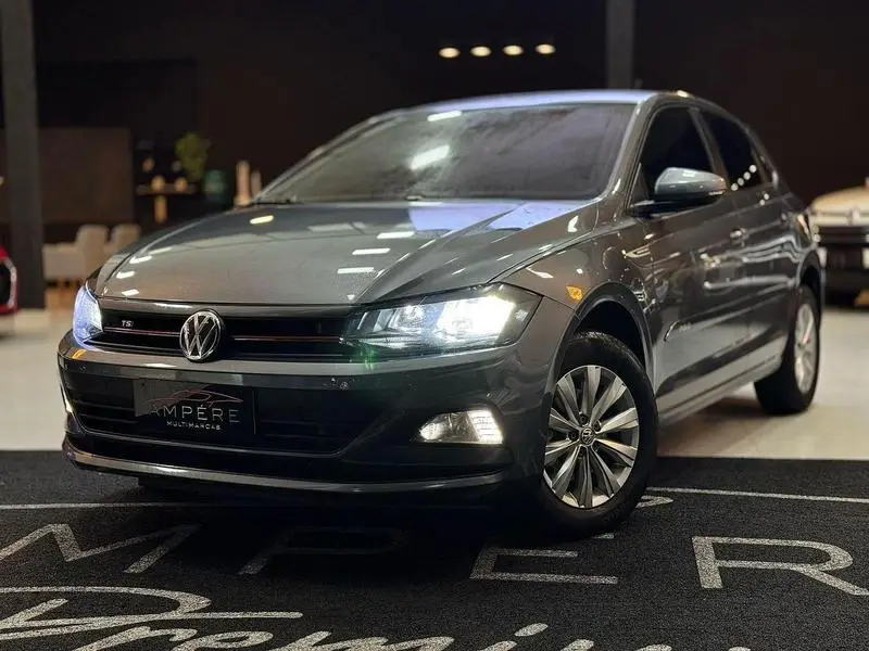 Volkswagen Polo 1.0 MPI (Flex)