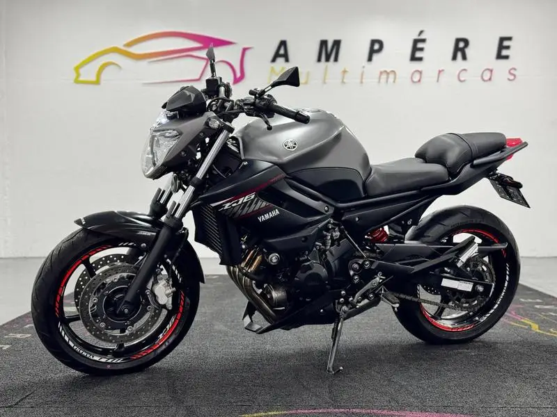 Yamaha XJ6 N 600 (ABS)