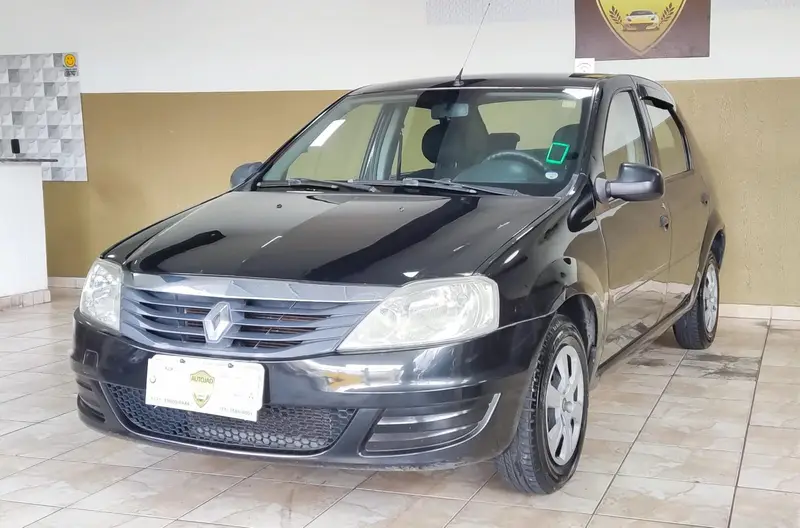Renault Logan Authentique 1.0 16V (flex)