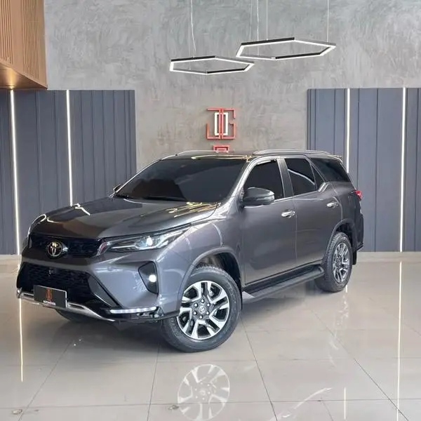 Carro Toyota Hilux Cabine Dupla 2025 SRX 4x4 2.8 Diesel