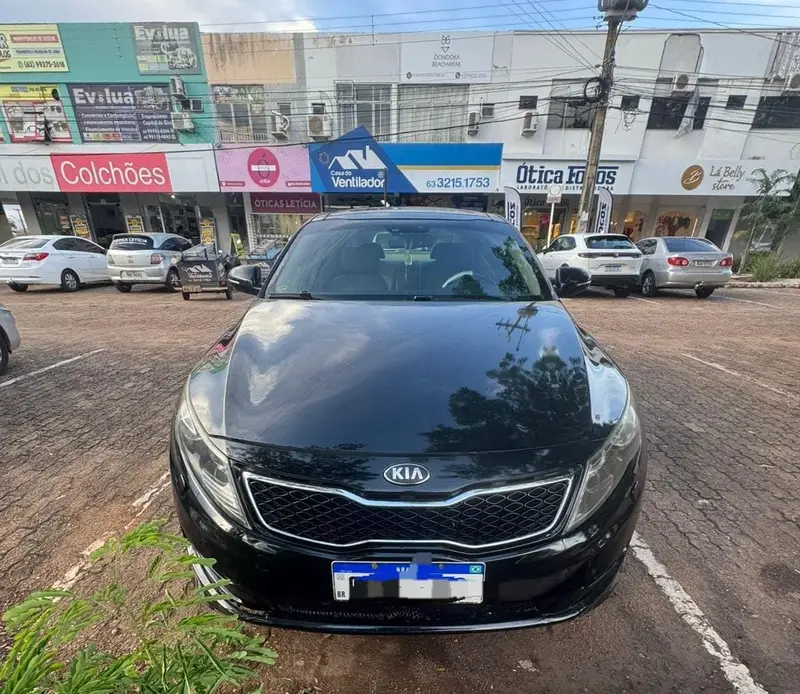 Kia Optima 2.4 EX Y555