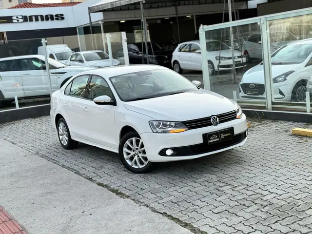Carro Volkswagen Jetta 2012 2.0 Comfortline Tiptronic (Flex)