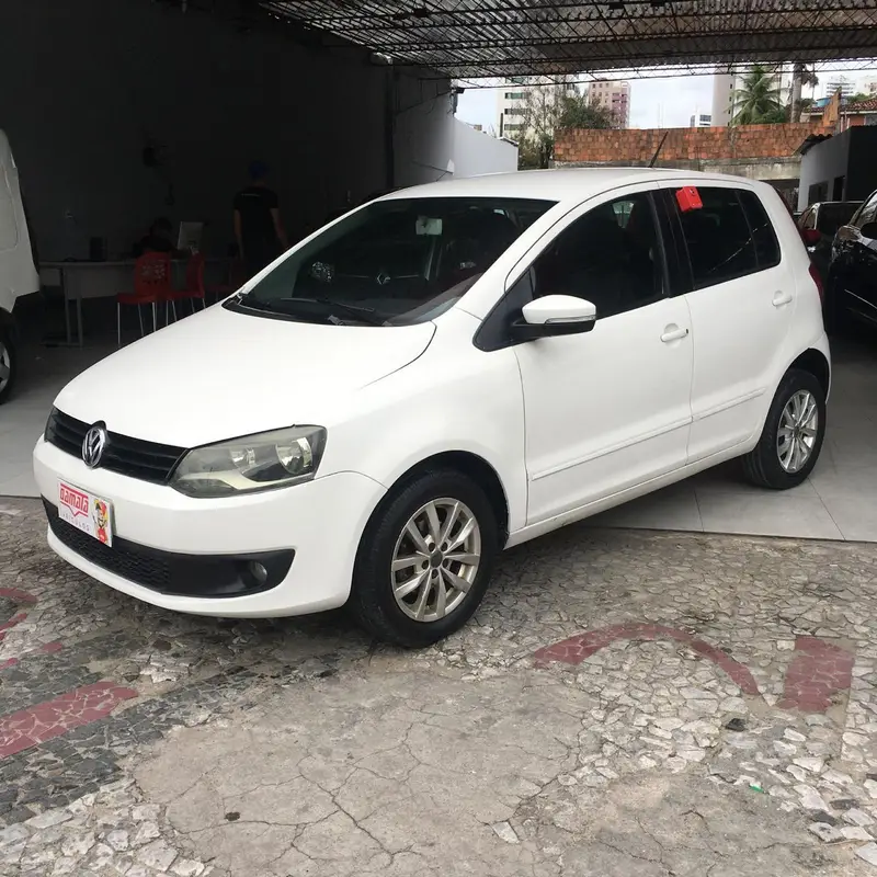 Volkswagen Fox 1.0 TEC (Flex) 4p