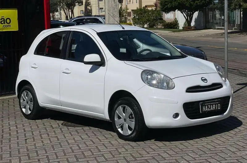 Nissan March 1.0 16V (Flex)