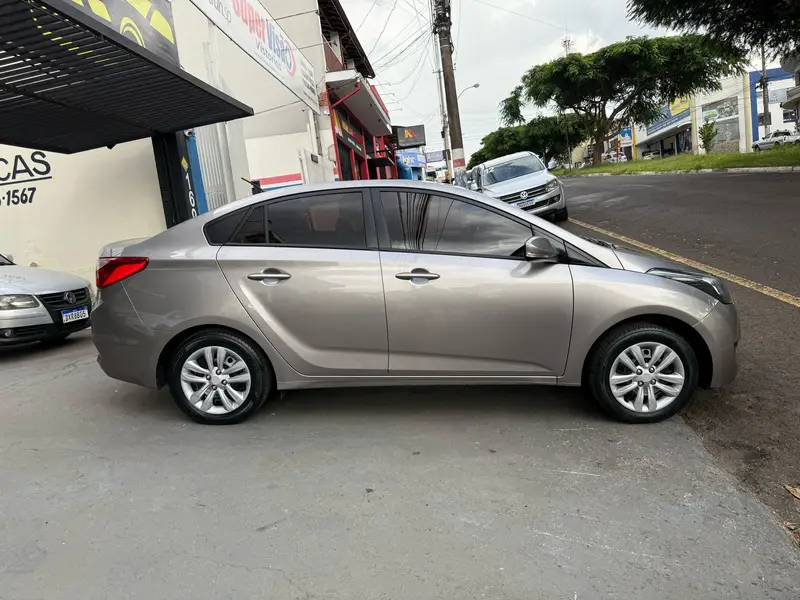 Hyundai HB20S 1.0 Comfort Style (Flex)