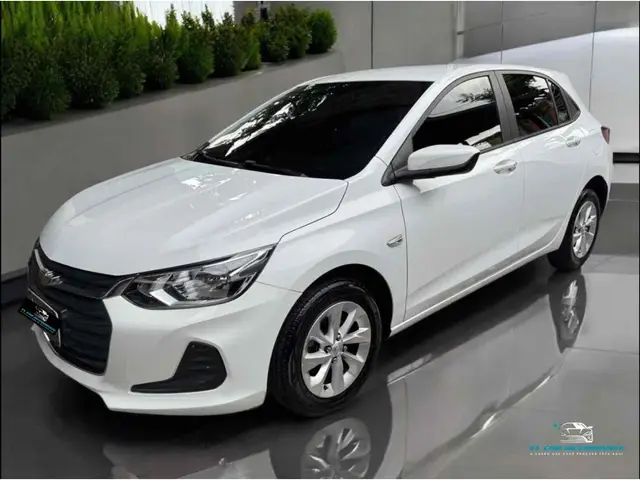 Carro Chevrolet Onix 2023 LT 1.0