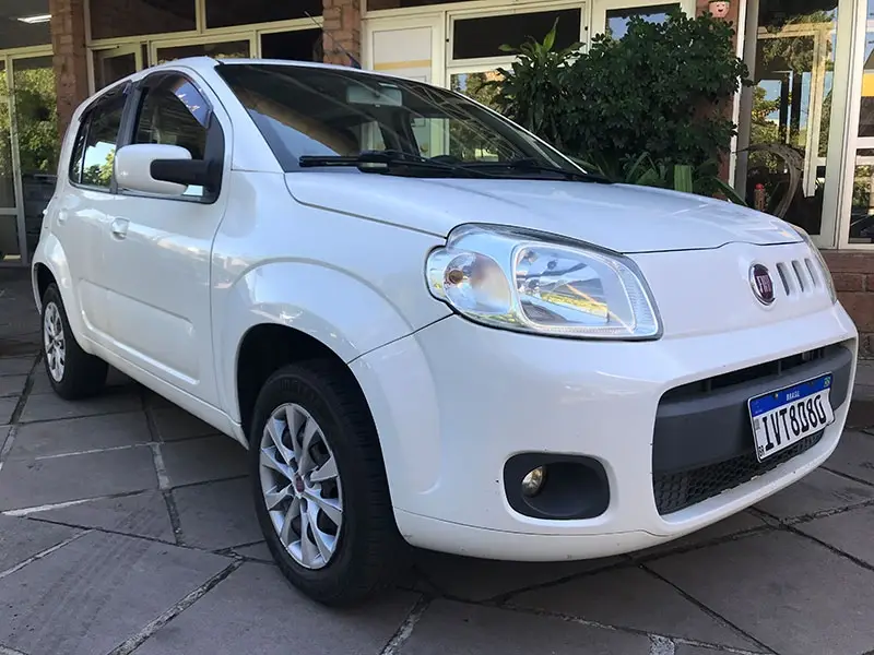 Fiat Uno ECONOMY Celeb. 1.4 EVO F. Flex 8V 4p