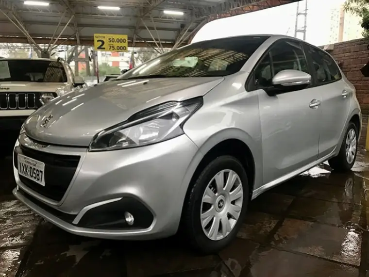 Peugeot 208 Active 1.2 12V (Flex)