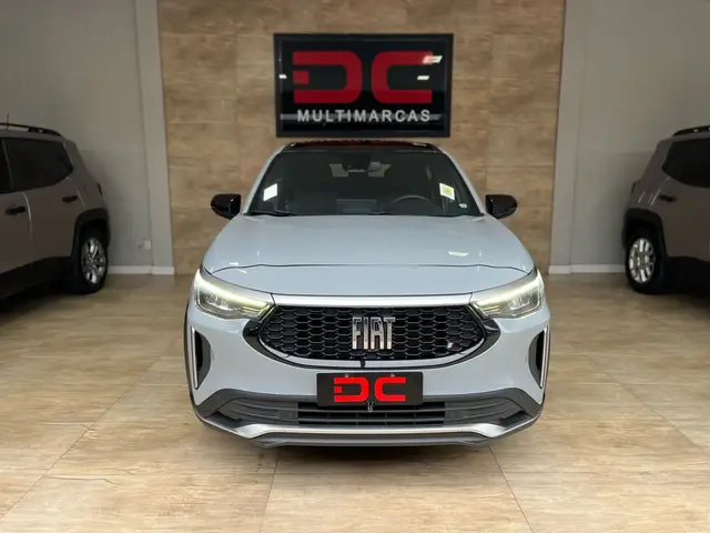 Carro Fiat Fastback 2024 Limited Edition Powered by Abarth