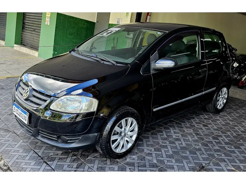 Volkswagen Fox Plus 1.0 8V (Flex) 2p