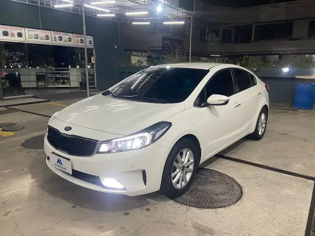Carro Kia Cerato 2018 SX 1.6 (Aut) (Flex)