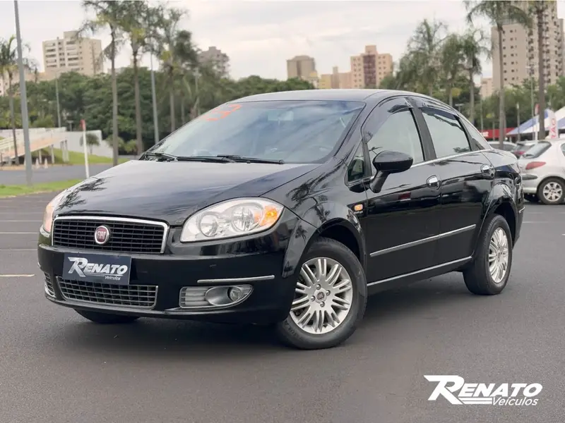 Fiat Linea Essence 1.8 16V (Flex)