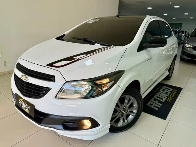 Carro Chevrolet Onix 2015 1.4 Effect SPE/4