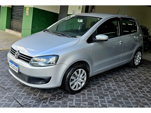 Carro Volkswagen Fox 2013 1.0 VHT (Flex) 4p