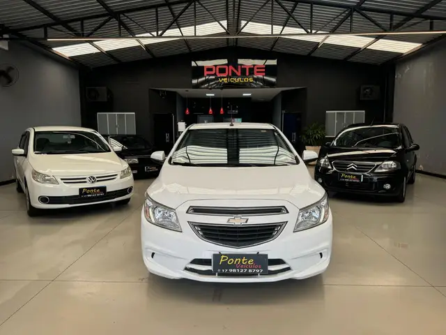 Carro Chevrolet Onix 2015 1.0 LT SPE/4