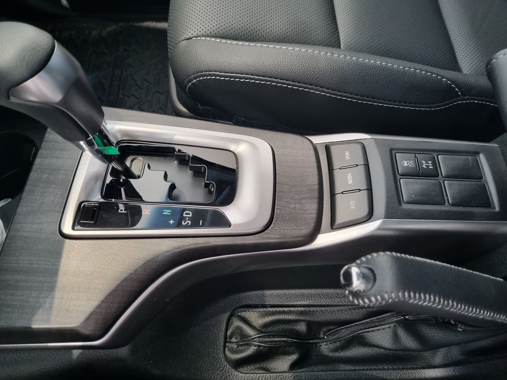 SW4 SRX Platinum 2.8 Turbodiesel 4x4 (Aut.) (7 Lugares)