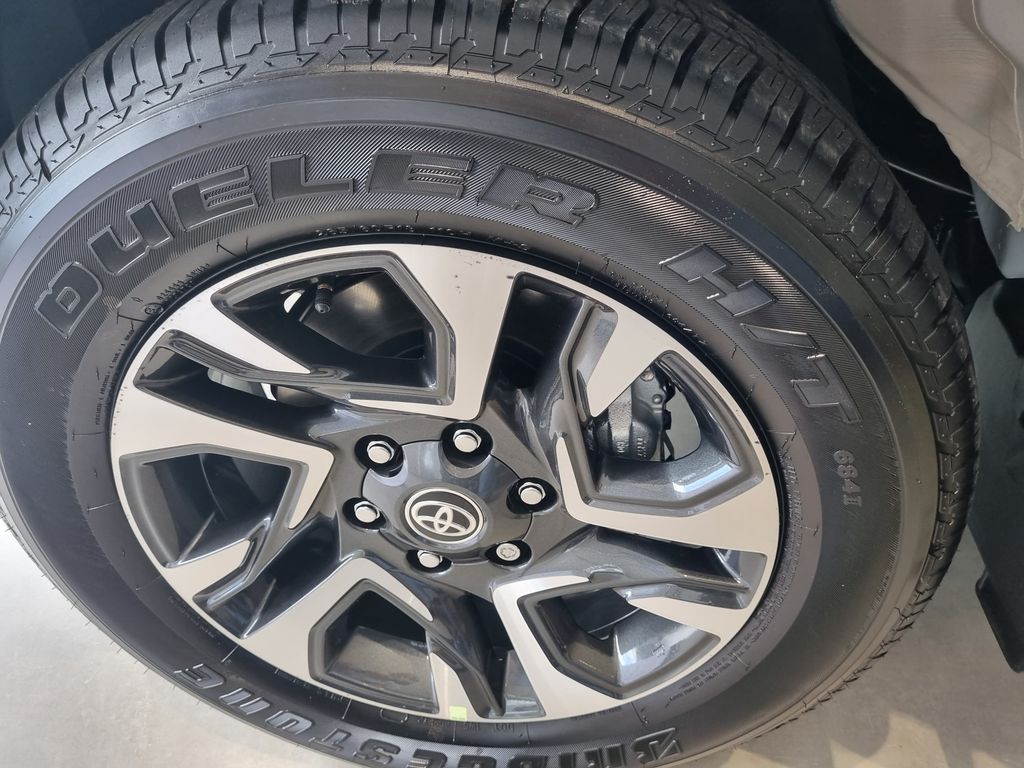 SW4 SRX Platinum 2.8 Turbodiesel 4x4 (Aut.) (7 Lugares)