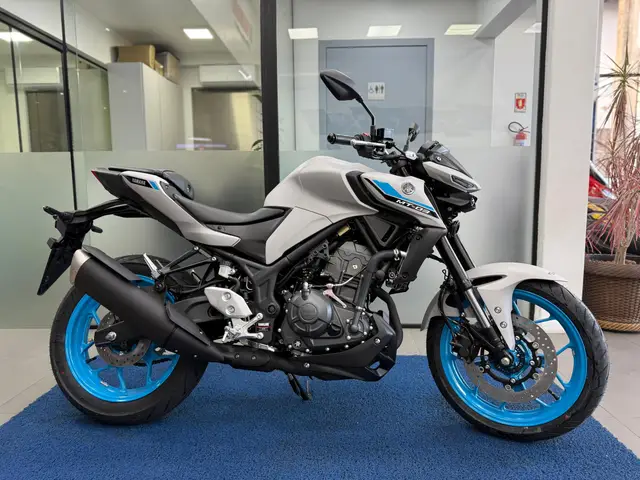 Moto Yamaha MT-03 2025 ABS