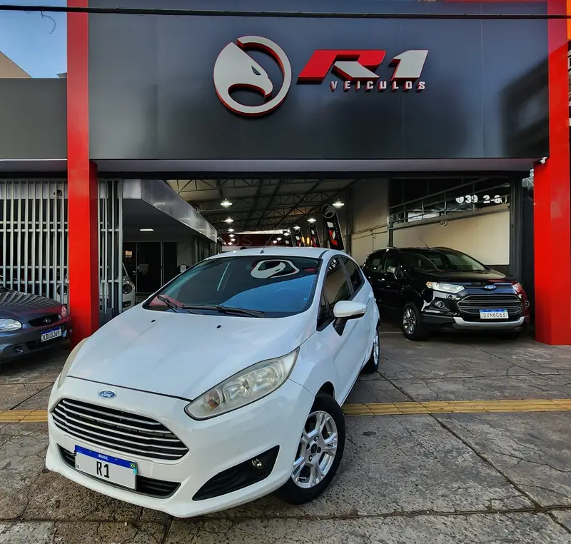 Ford New Fiesta SE 1.6 16V PowerShift