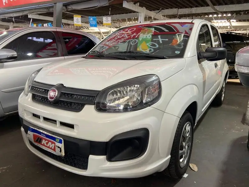 Fiat Uno Attractive 1.0 8V (Flex) 4p