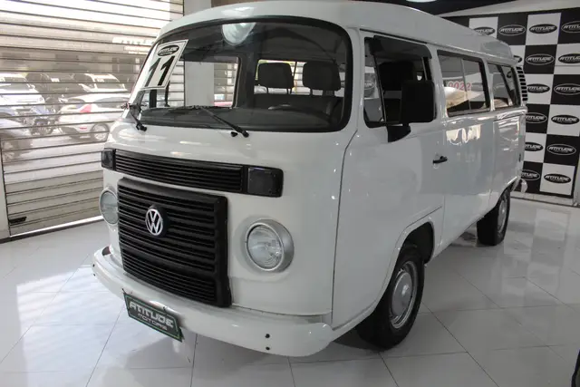 Carro Volkswagen Kombi Furgão 2011 Kombi Furgao 1.4 (Flex)