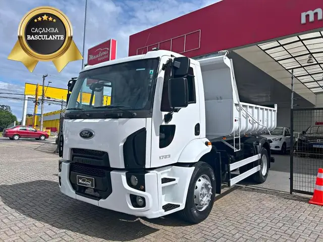 Carro Ford Cargo 1723 2019 Turbo