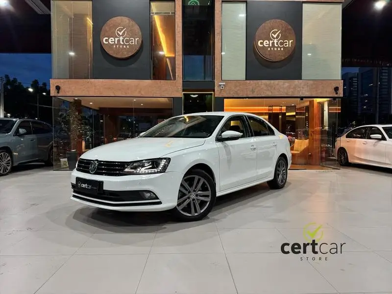 Volkswagen Jetta 2.0 TSI Highline DSG