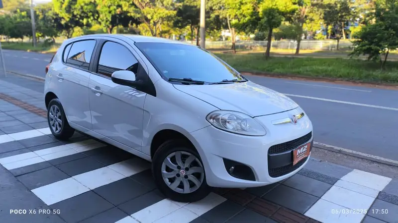 Fiat Palio Attractive 1.4 Evo (Flex)
