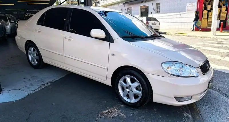 Toyota Corolla Sedan SEG 1.8 16V (nova série) (aut)