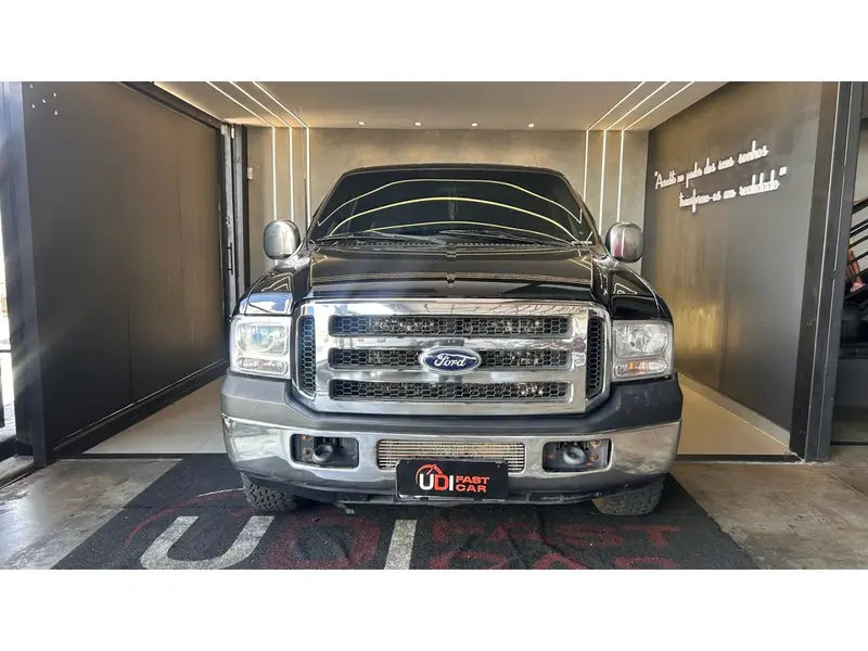 Ford F-250 XLT 4x2 3.9 (Cab Simples)
