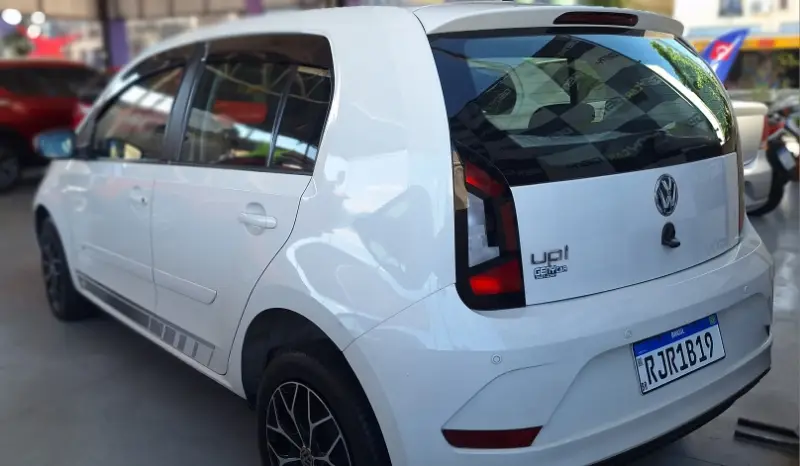 Volkswagen Up! 1.0 MPI (Flex)