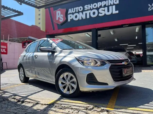 Carro Chevrolet Onix 2023 LT 1.0
