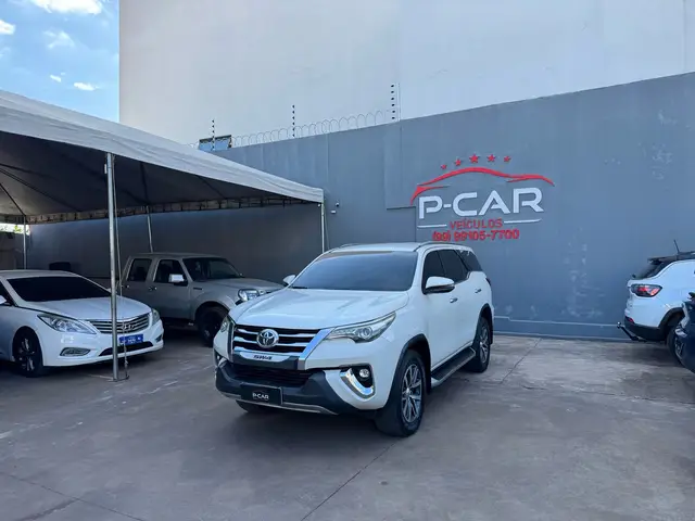 Carro Toyota SW4 2019 2.8 TDI SRX 5L 4x4 (Aut)