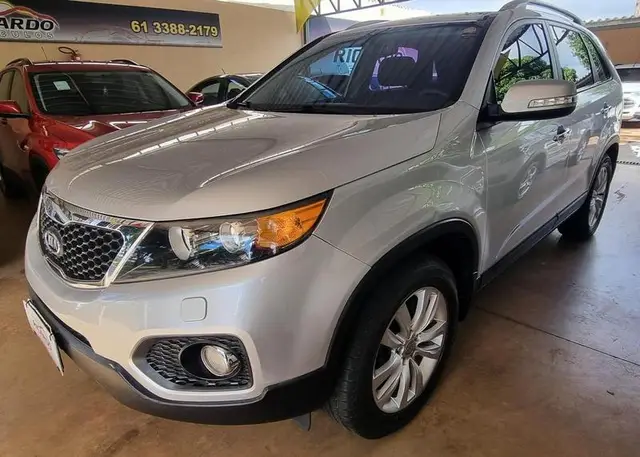 Carro Kia Sorento 2011 2.4 16V 4x2 (Aut)