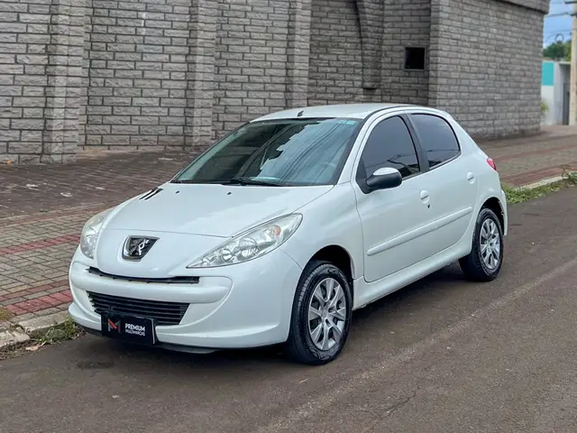 Carro Peugeot 207 2014 Hatch Active 1.4 (Flex)