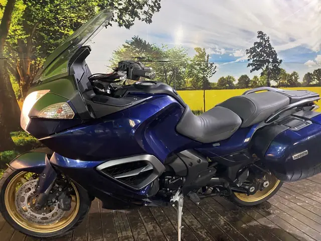 Carro Triumph Trophy 2014 SE