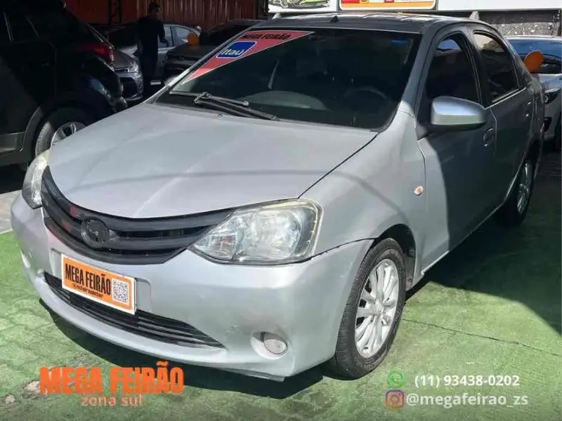 Toyota Etios XLS 1.5 (Flex)