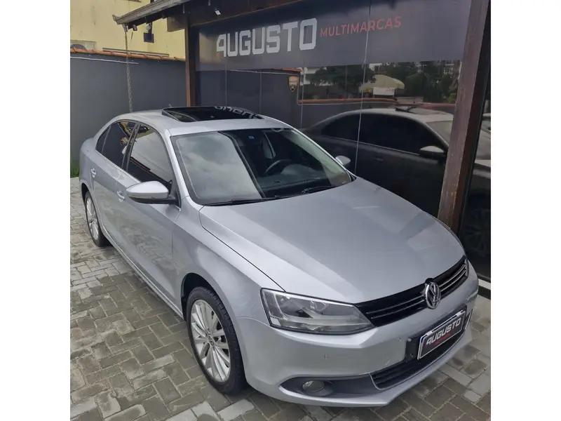 Volkswagen Jetta 2.0 TSI Highline DSG