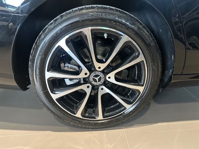 E 300 Avantgarde Sport 2.0 Turbo Gasolina (Aut)
