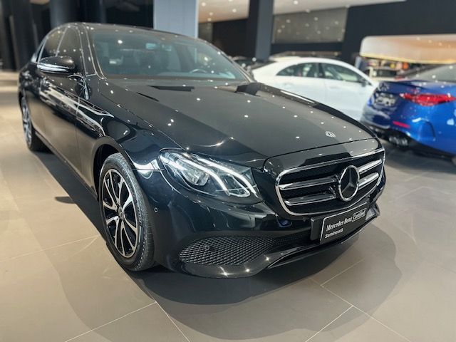 E 300 Avantgarde Sport 2.0 Turbo Gasolina (Aut)