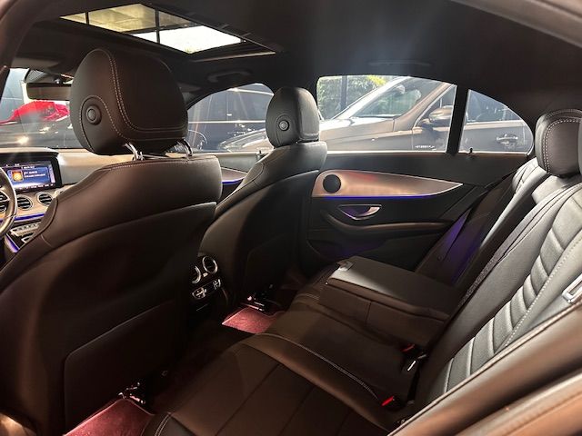 E 300 Avantgarde Sport 2.0 Turbo Gasolina (Aut)