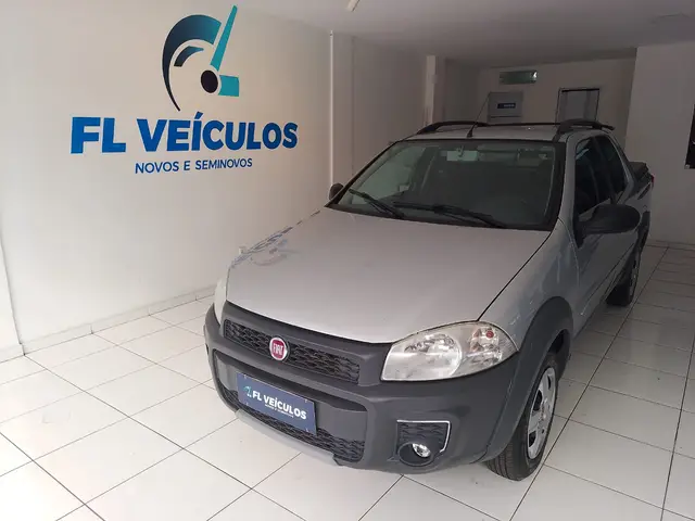 Carro Fiat Strada 2017 Hard Working 1.4 (Flex) (Cabine Dupla)