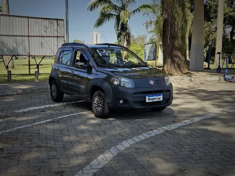 Fiat Uno Way Celeb. 1.0 8V (Flex) 4p